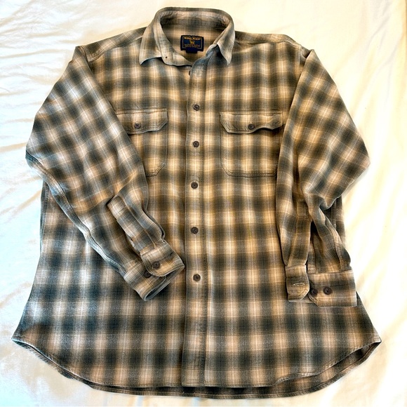 Vintage Woolrich flannel size XL green and tan plaid, men’s large, 100% cotton - Picture 1 of 12